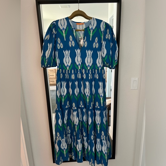 Oliphant Printed Tulip Maxi Dress in Blue - Picture 3 of 6